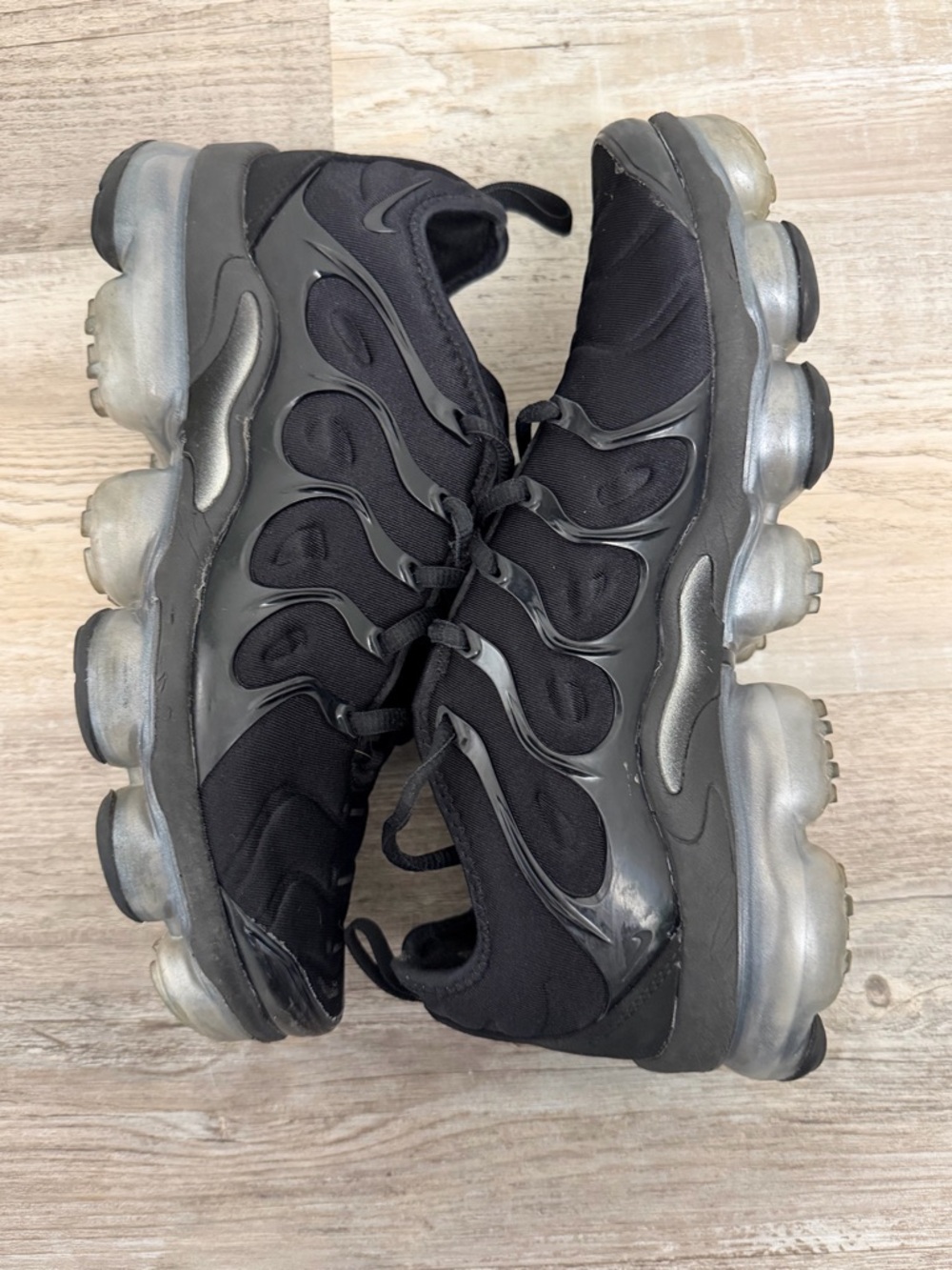 Nike Air VaporMax Plus Women’s Shoes Black Sneakers-size 8.5